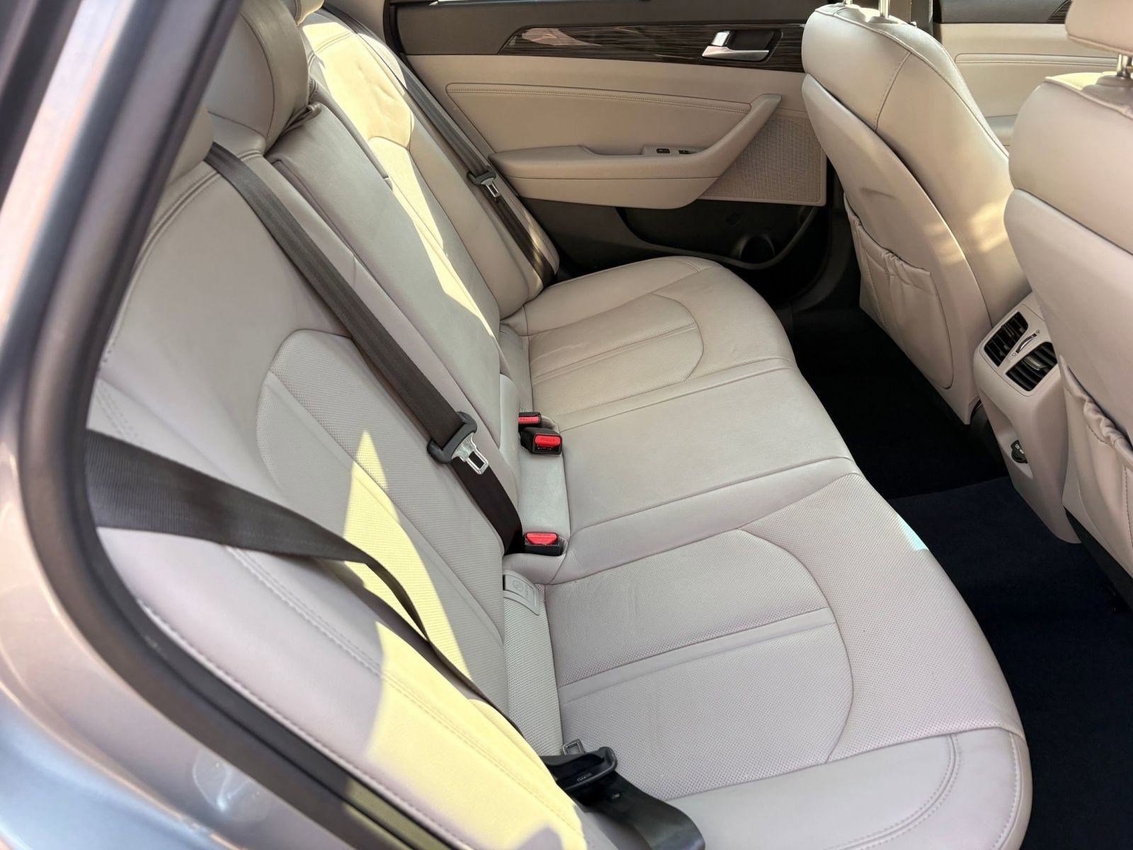 Used 2015 Hyundai Sonata Limited w/ Option Group 05 image 26