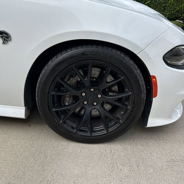 Used 2018 Dodge Charger SRT Hellcat RWD image 15