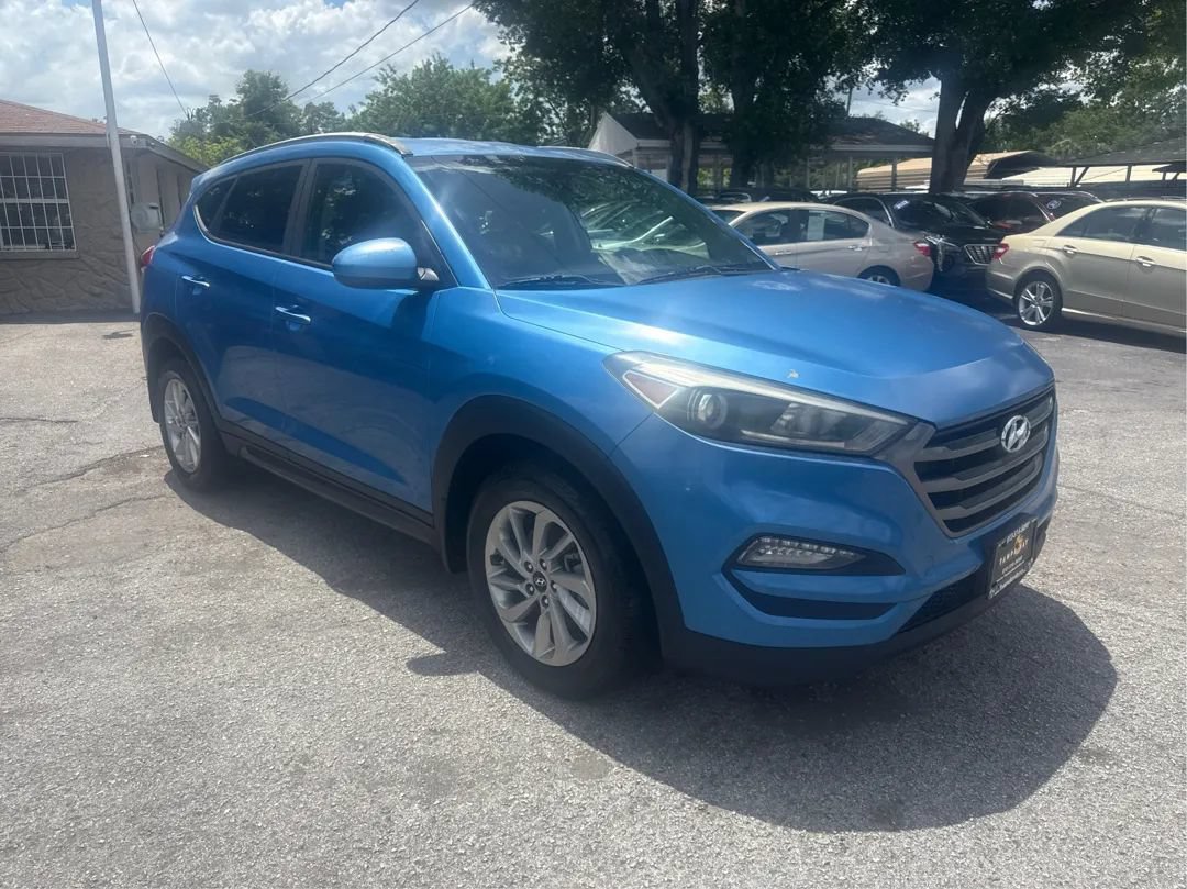 Used 2016 Hyundai Tucson SE w/ Option Group 02 FWD image 1
