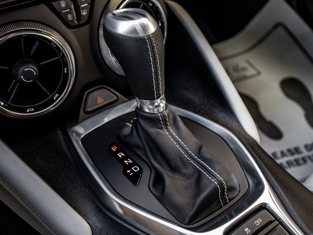 Used 2016 Chevrolet Camaro SS RWD image 32