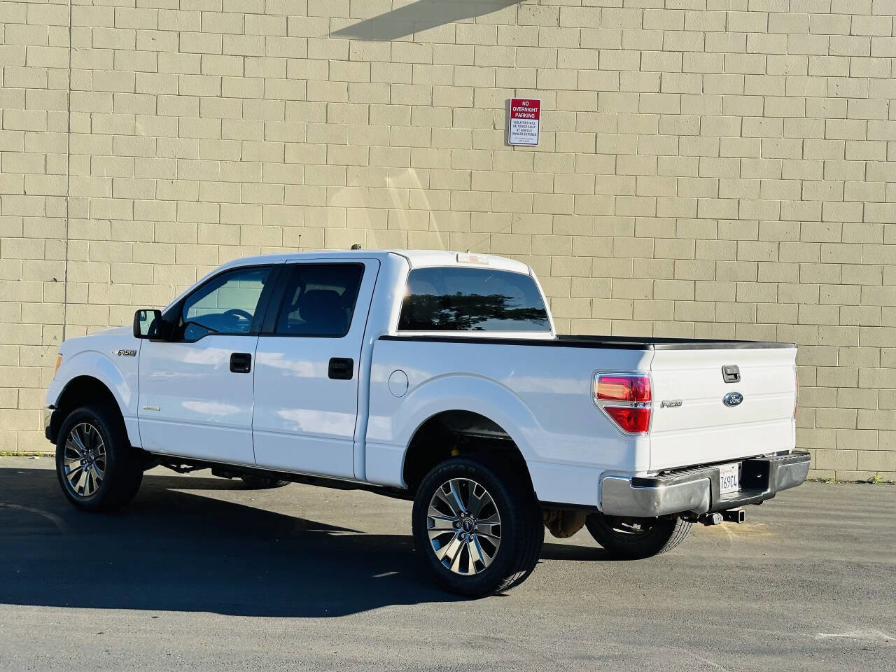 Used 2013 Ford F150 XLT w/ Trailer Tow Pkg image 5
