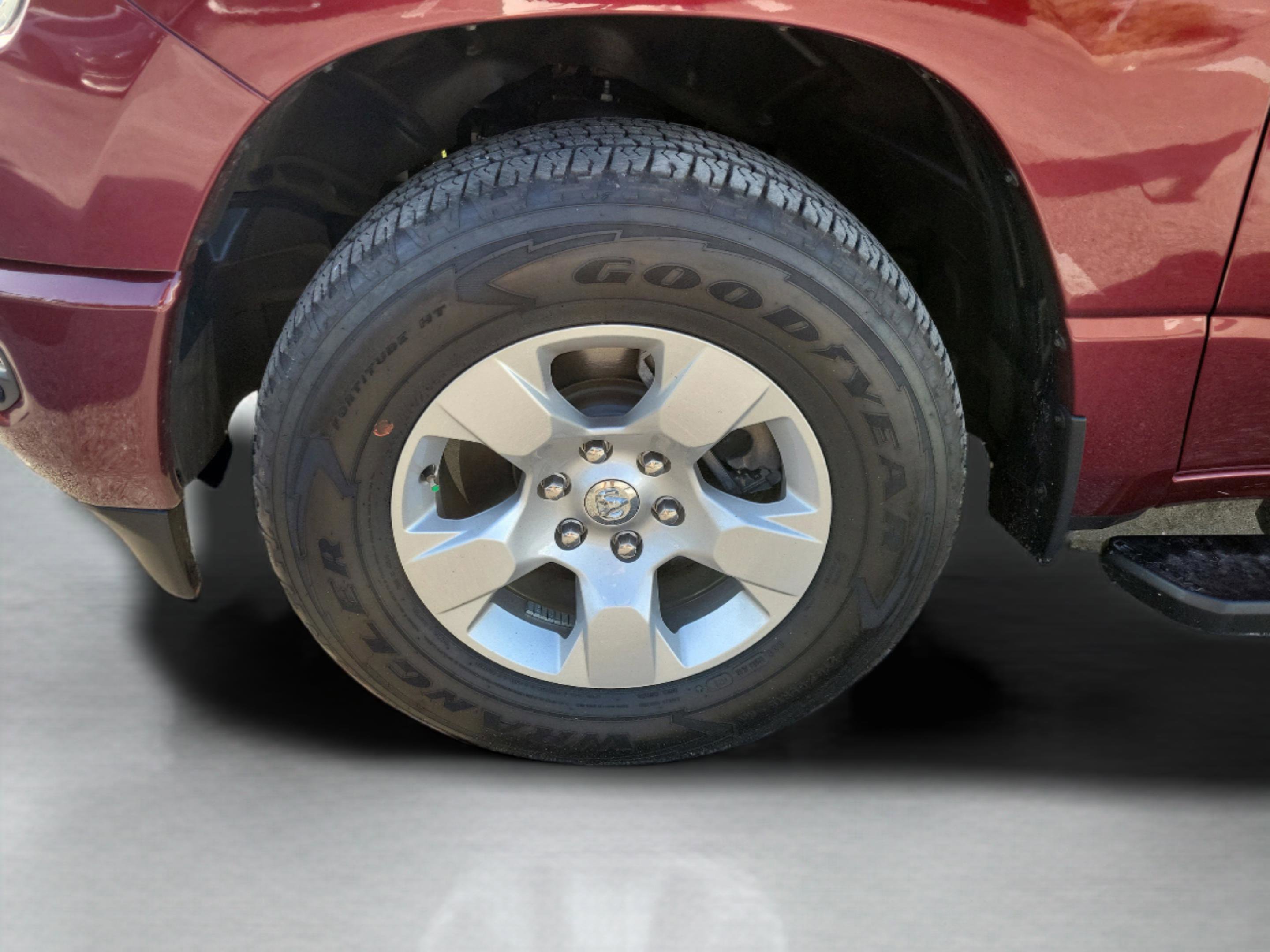 Used 2024 RAM 1500 Big Horn AWD/4WD image 28