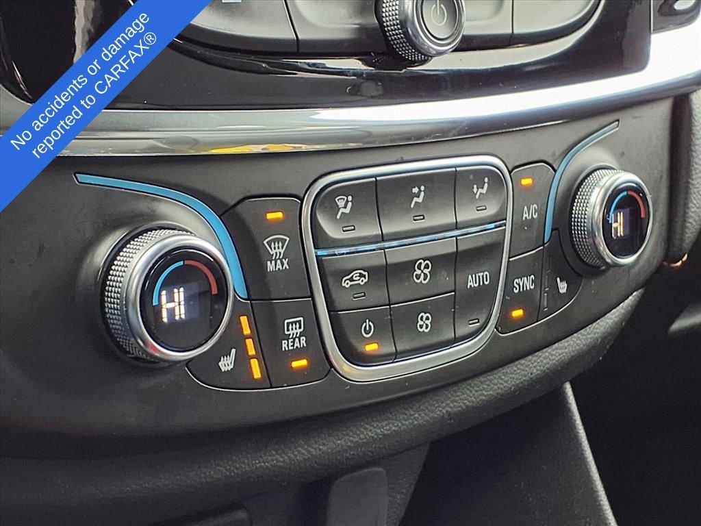 Used 2020 Chevrolet Traverse LT w/ Driver Confidence II Package image 27