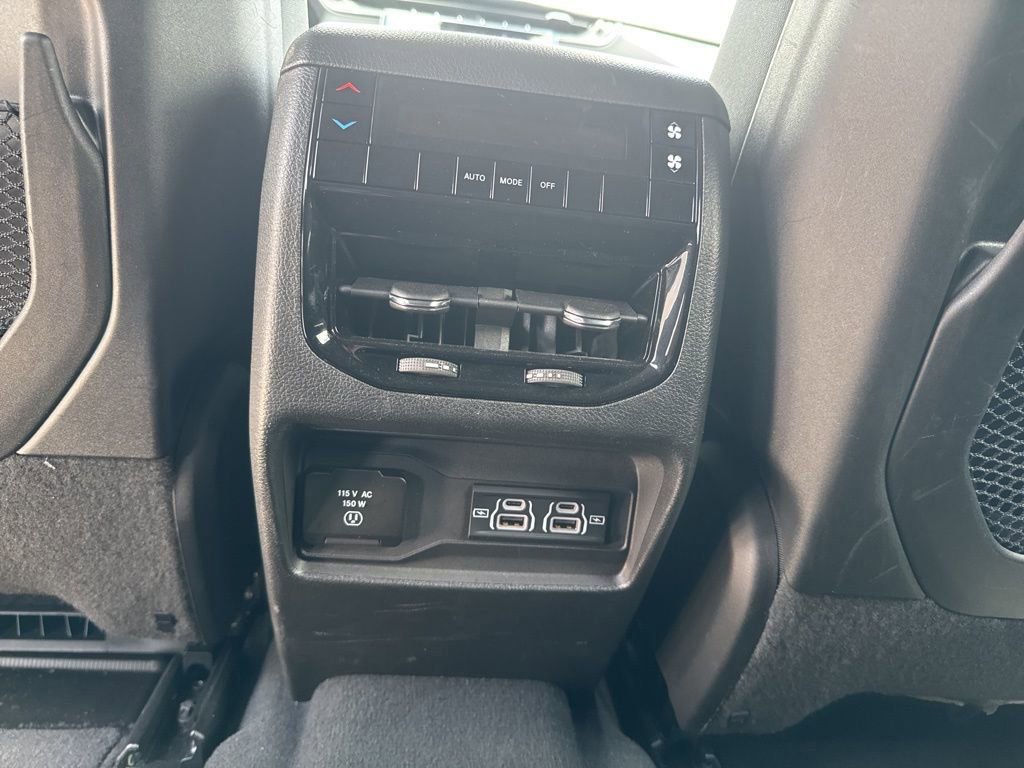 Certified 2024 Jeep Grand Cherokee L Laredo w/ Luxury Tech Group I image 11