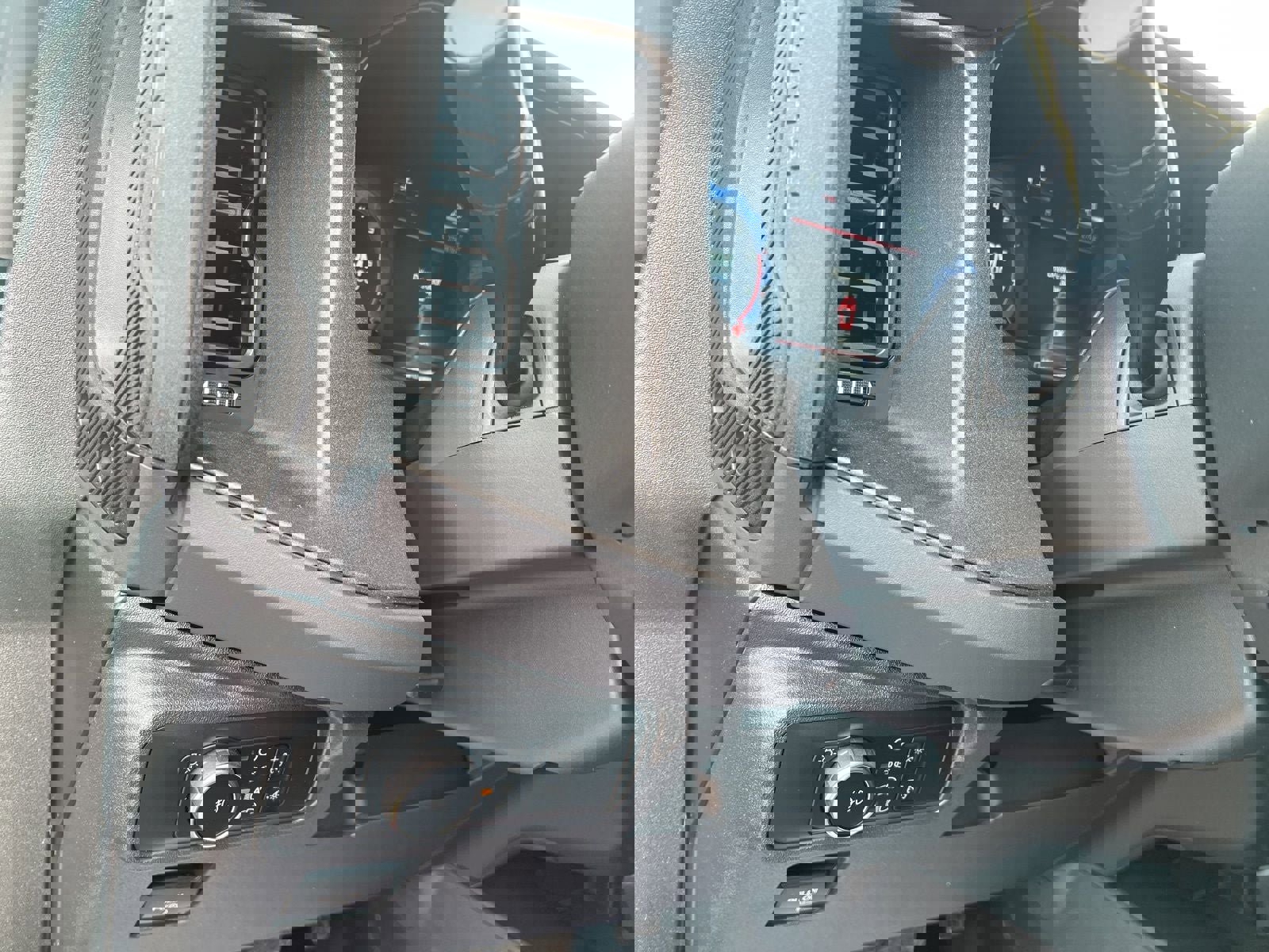 New 2025 Ford Bronco Badlands image 19