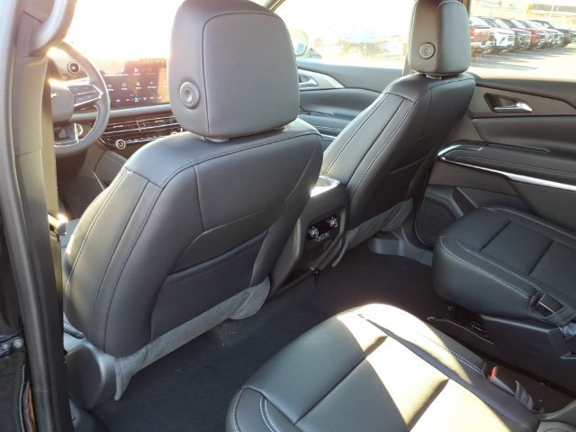 New 2027 Chevrolet Traverse LT AWD/4WD image 8