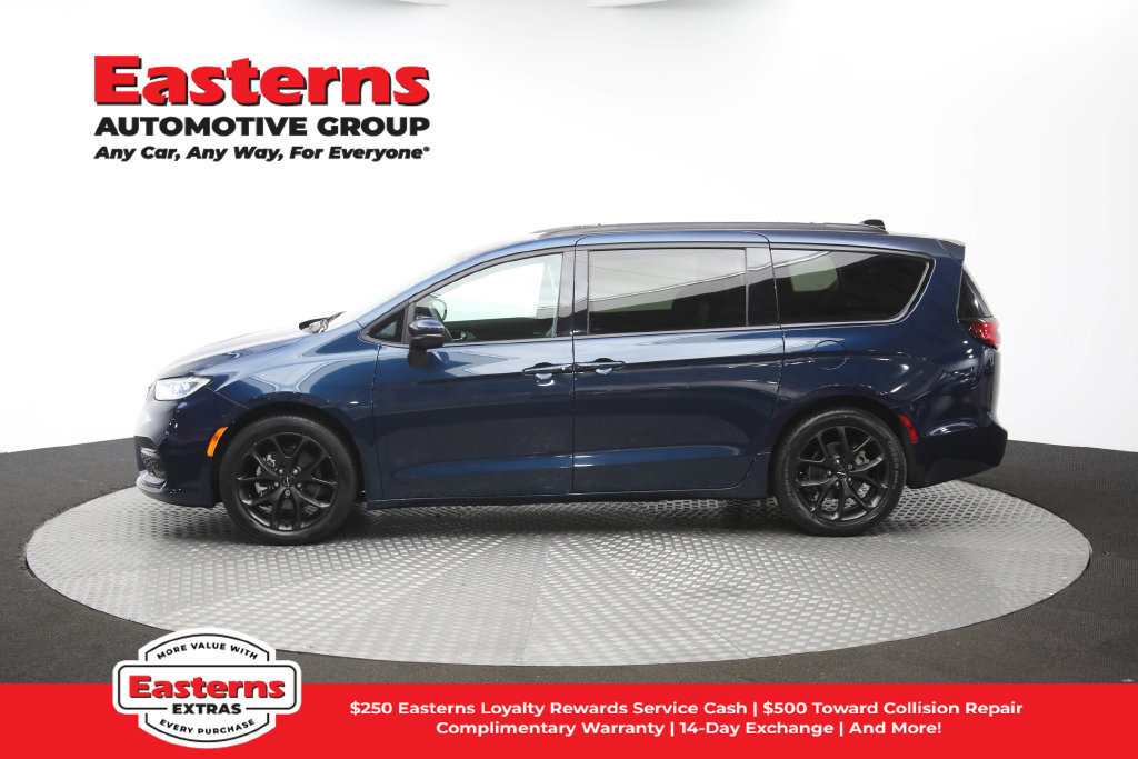 Used 2023 Chrysler Pacifica Touring-L w/ S Appearance Package FWD image 62