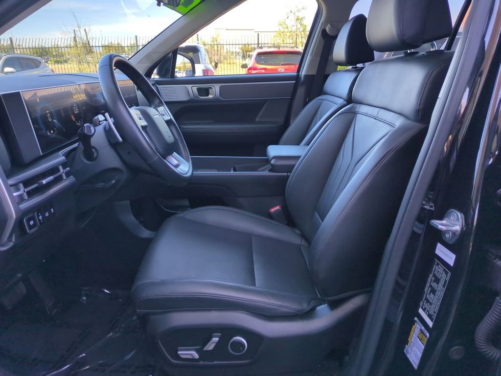 Certified 2025 Hyundai Santa Fe SEL image 17