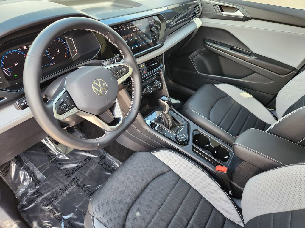 Certified 2023 Volkswagen Taos SEL AWD/4WD image 10