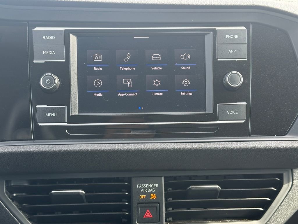 Used 2024 Volkswagen Jetta SE image 22