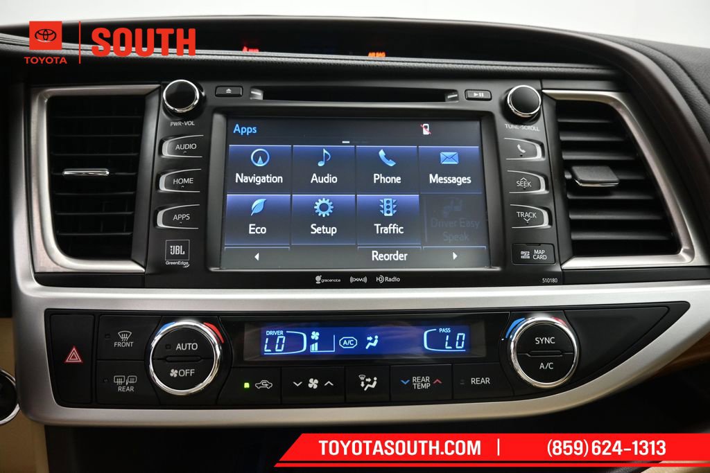 Used 2017 Toyota Highlander Limited AWD/4WD image 16