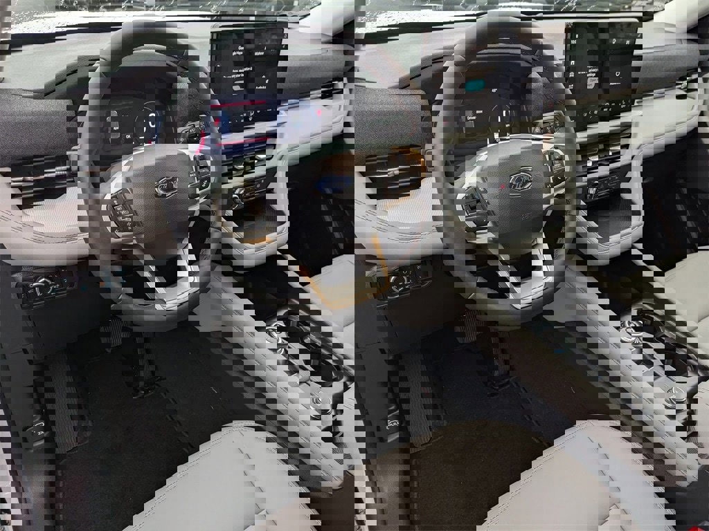 New 2026 Ford Explorer Active image 35