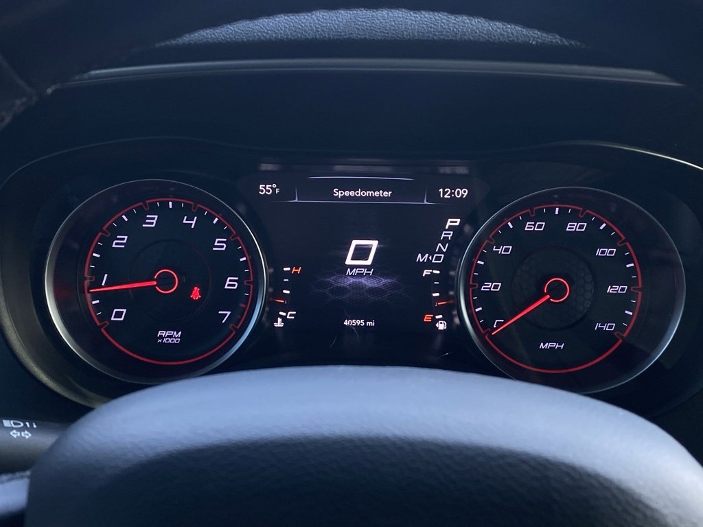 Used 2020 Dodge Charger SXT image 12