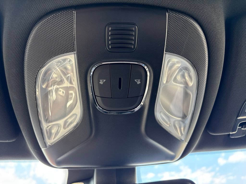 Used 2025 Jeep Compass Trailhawk AWD/4WD image 27