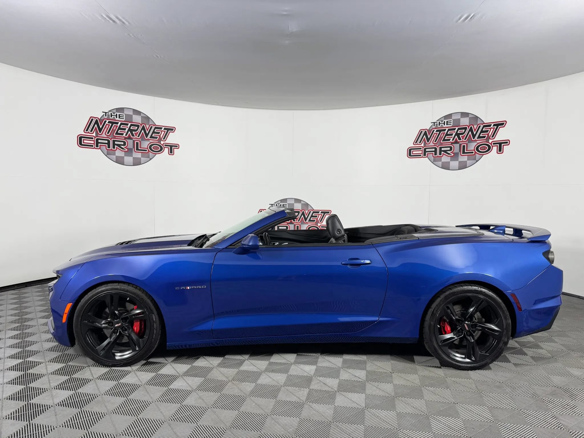 Used 2021 Chevrolet Camaro SS RWD image 6