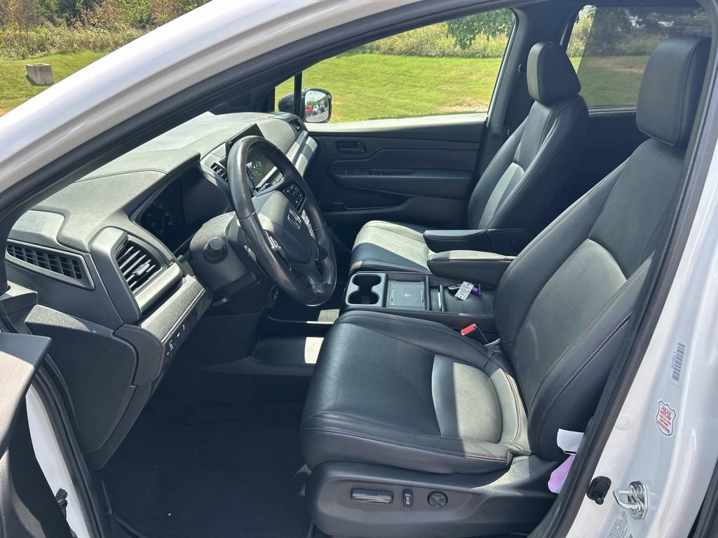Used 2025 Honda Odyssey Sport-L image 27
