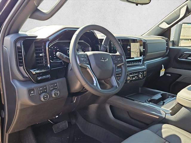 New 2026 Chevrolet Silverado 2500 ZR2 AWD/4WD image 3
