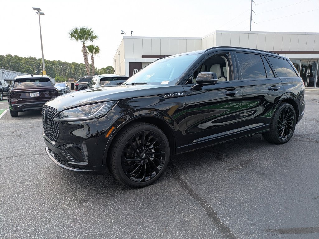 New 2026 Lincoln Aviator Reserve w/ Luxury Package RWD image 8