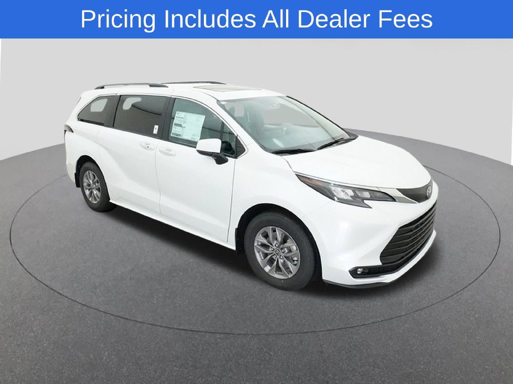 New 2026 Toyota Sienna XLE FWD image 13