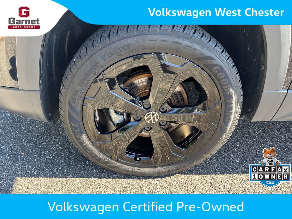 Certified 2025 Volkswagen Taos SEL AWD/4WD image 36