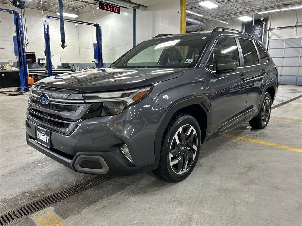 Certified 2025 Subaru Forester Limited w/ Popular Package image 4