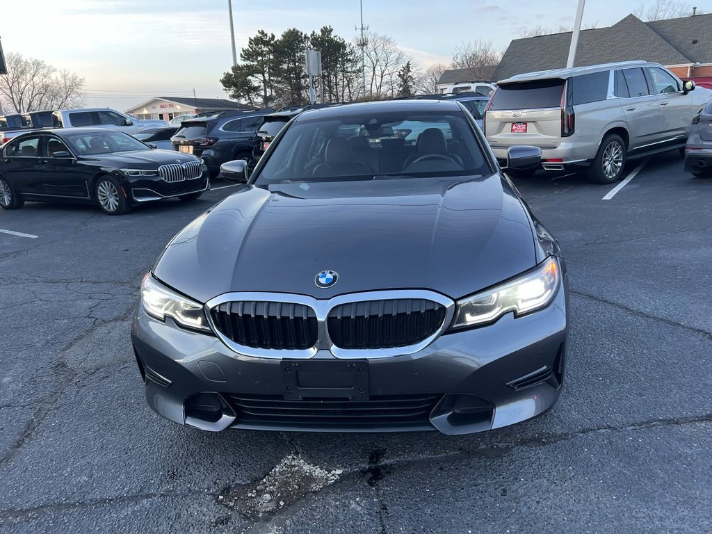 Used 2022 BMW 330i xDrive Sedan w/ Driving Assistance Package image 3