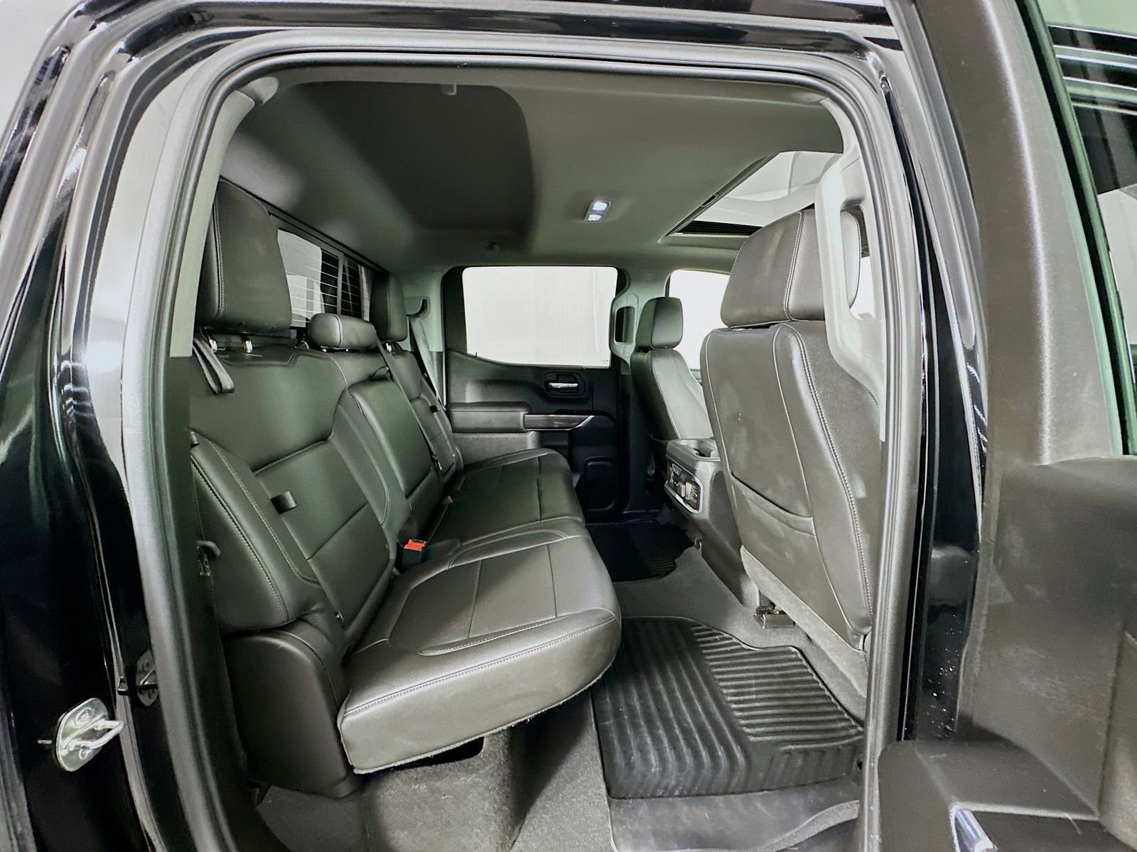 Used 2019 Chevrolet Silverado 1500 LTZ image 30