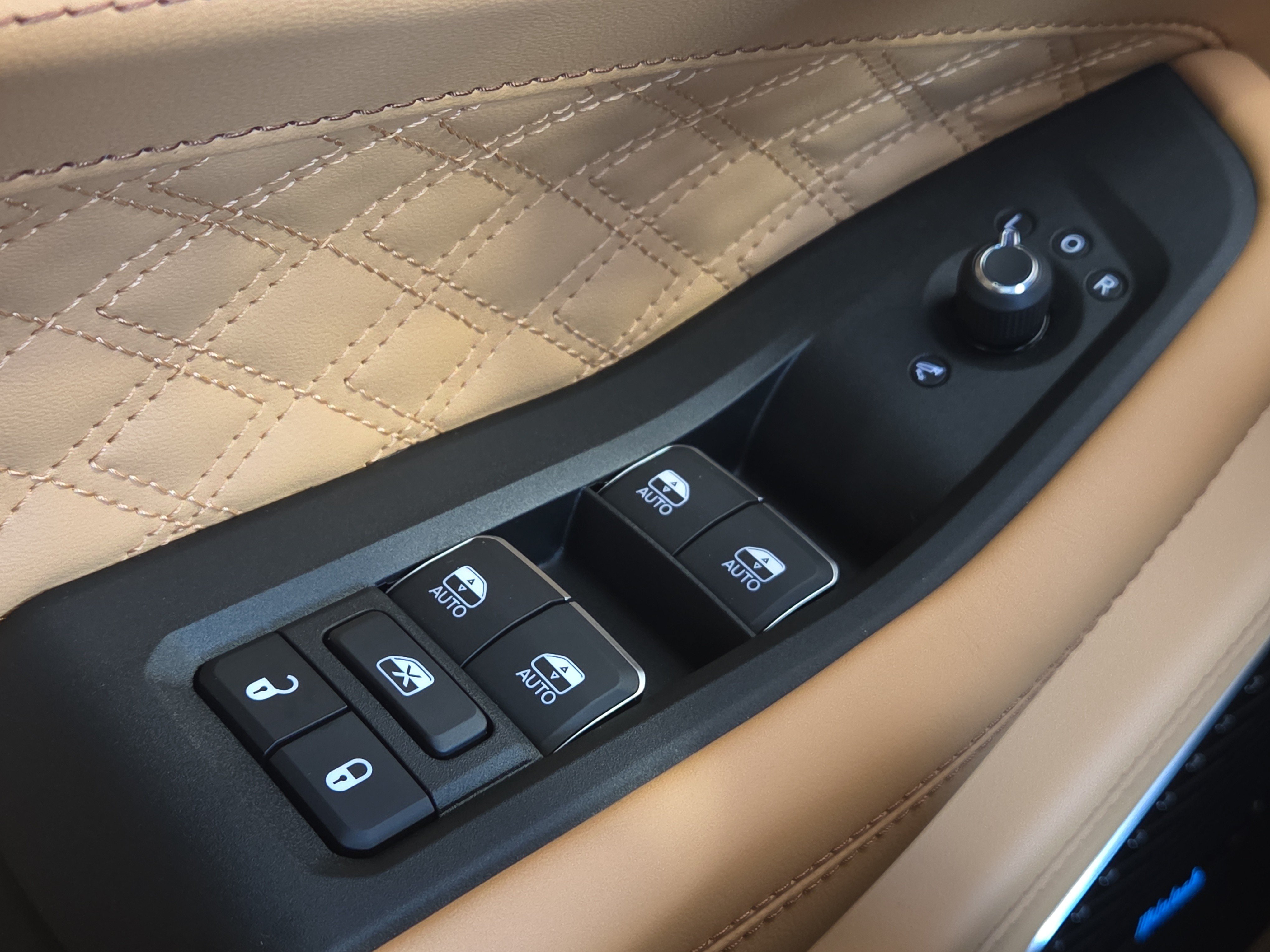 New 2025 Jeep Grand Cherokee L Summit AWD/4WD image 27