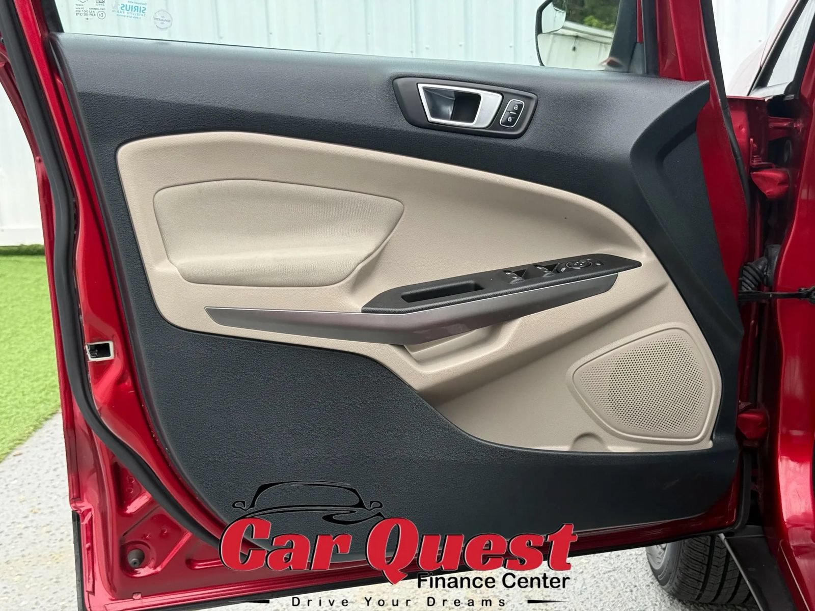Used 2018 Ford EcoSport SE w/ Interior Protection Package FWD image 11