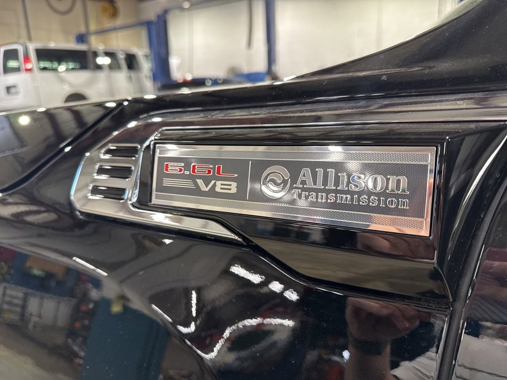 New 2025 GMC Sierra 2500 Denali w/ Denali Reserve Package image 11