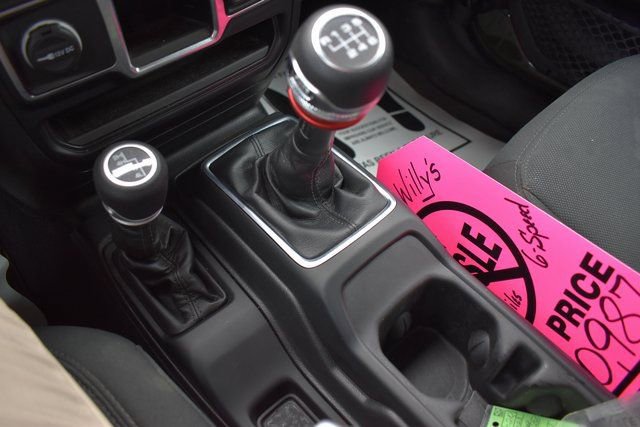 Used 2023 Jeep Gladiator Sport image 27