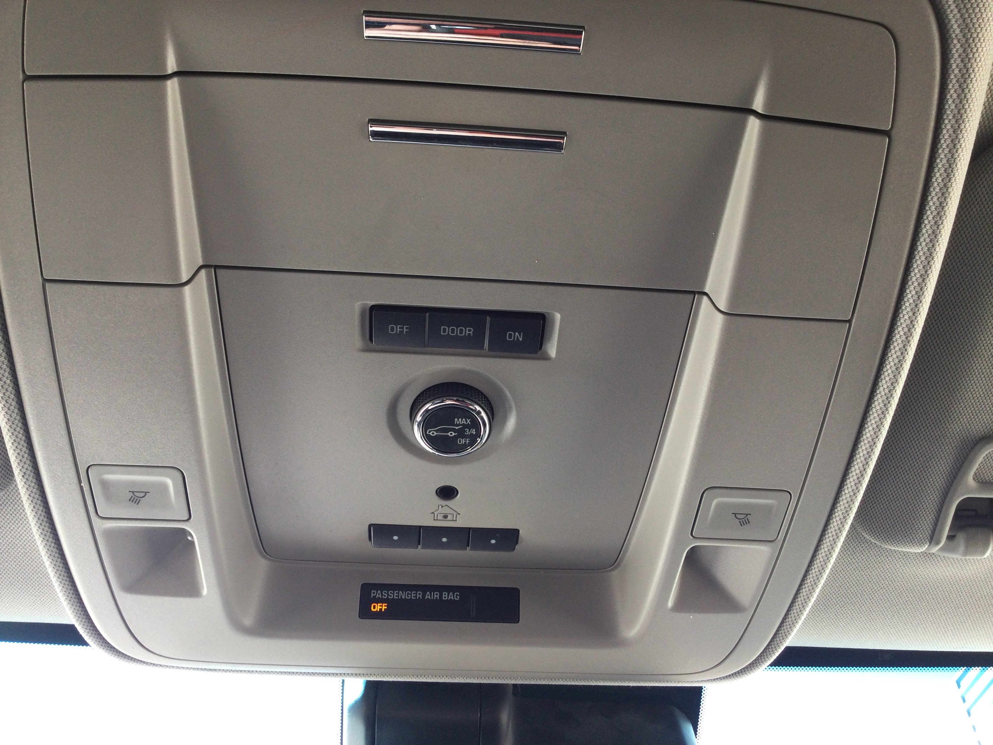 Used 2018 GMC Yukon XL SLT image 13