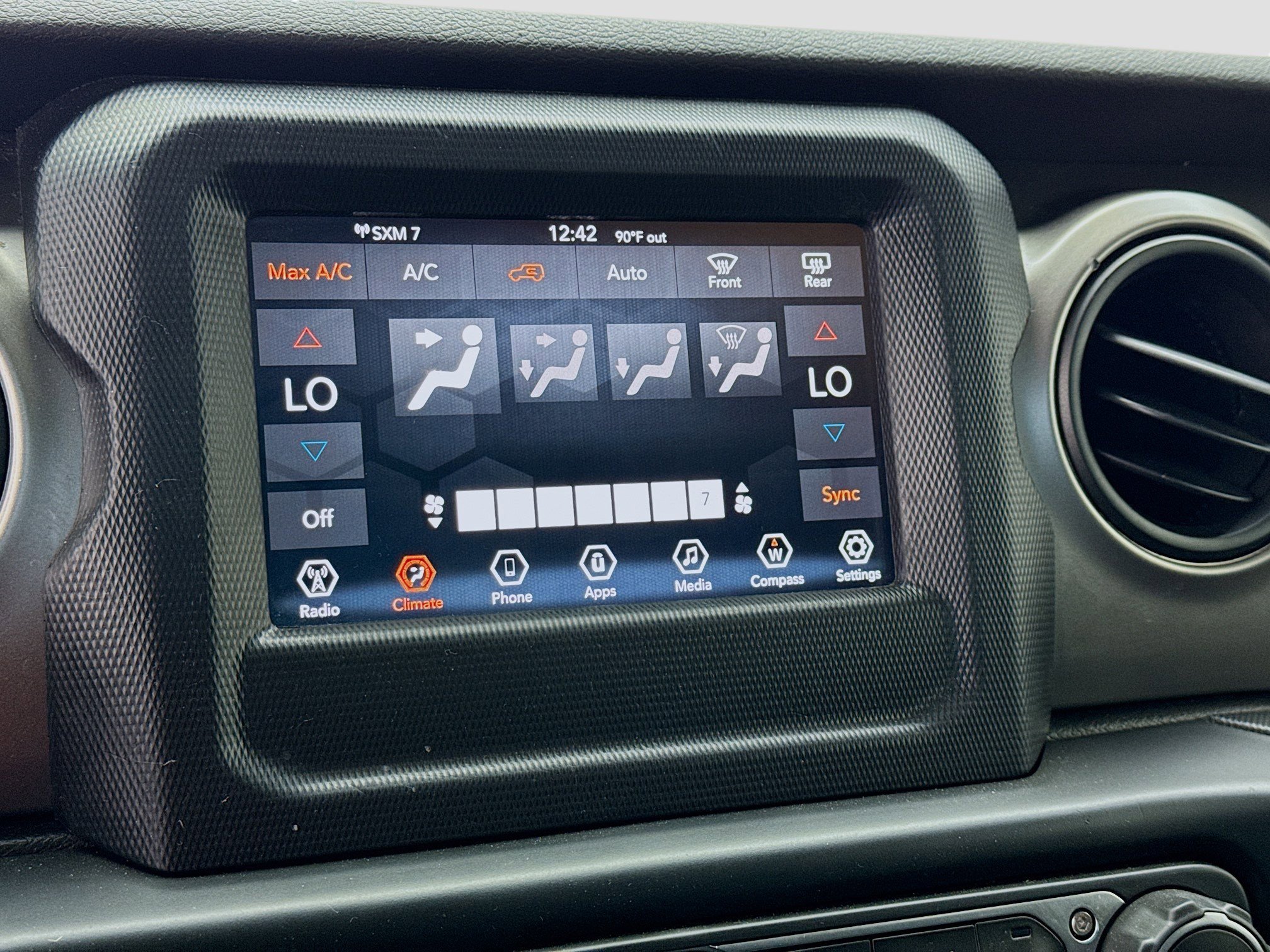 Used 2020 Jeep Wrangler Sport AWD/4WD image 12