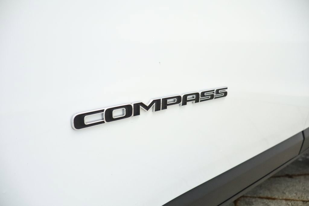 Used 2024 Jeep Compass Limited AWD/4WD image 14