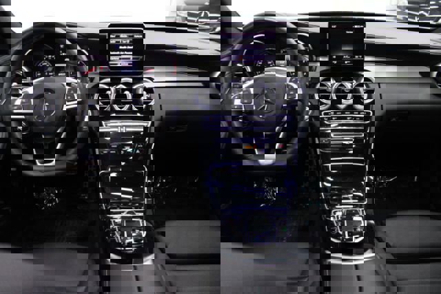 Used 2015 Mercedes-Benz C 400 4MATIC image 2