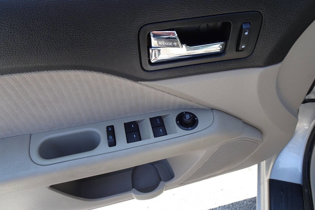 Used 2006 Mercury Milan image 12