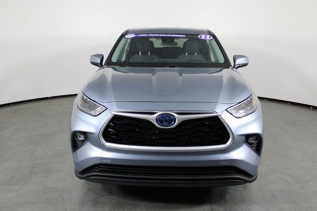 Used 2022 Toyota Highlander LE image 10