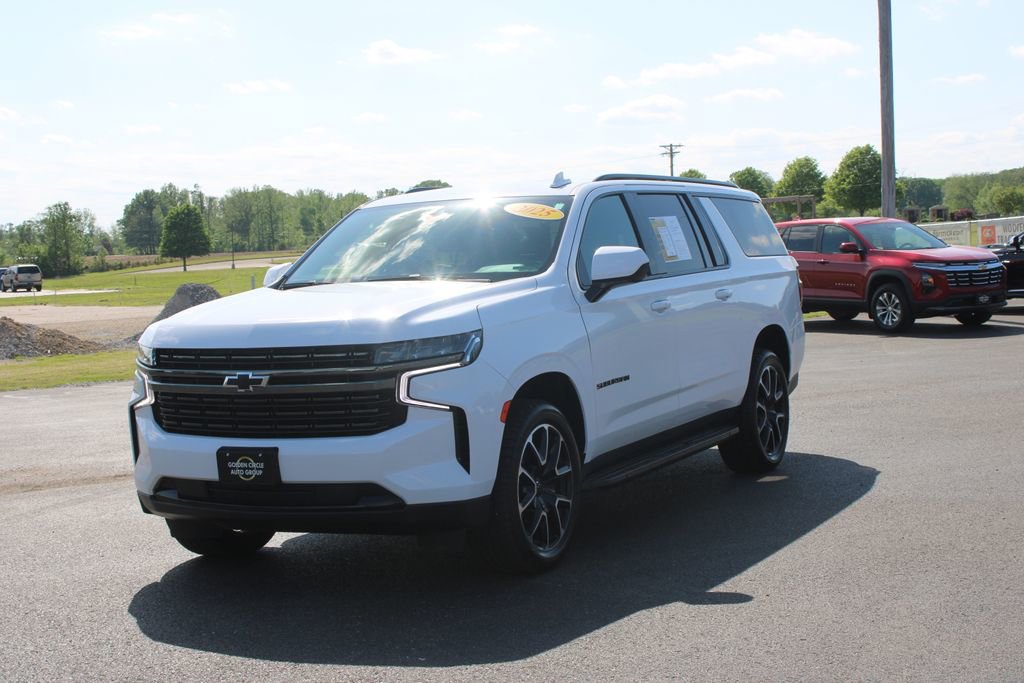 Used 2021 Chevrolet Suburban RST image 4