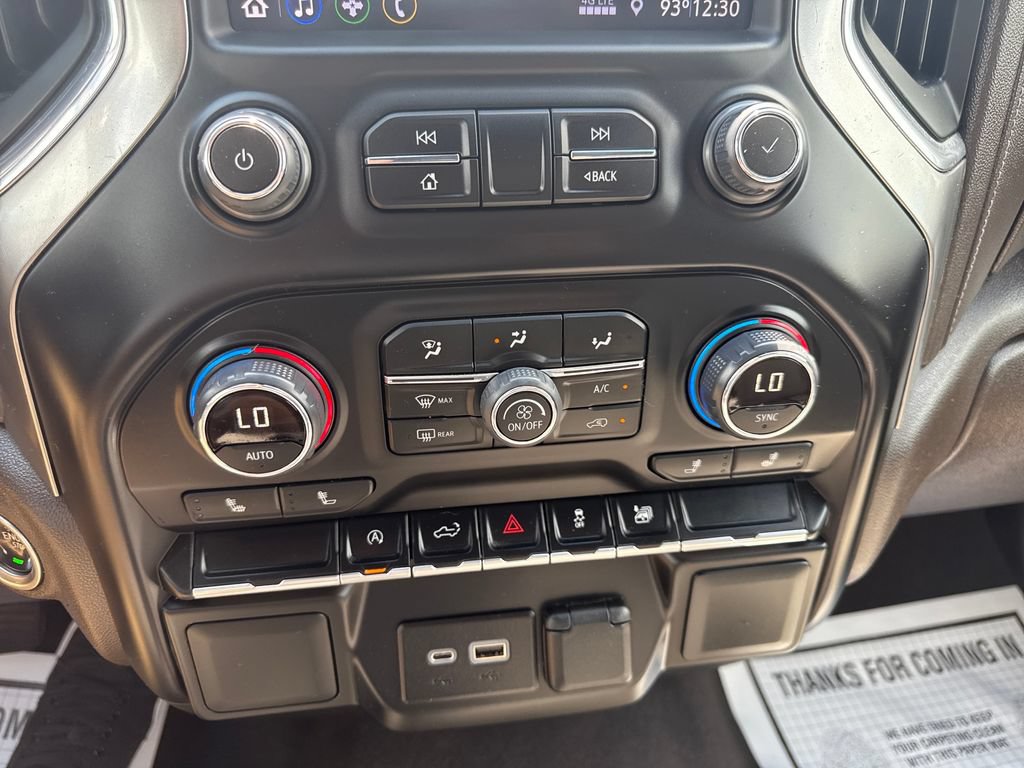 Used 2022 Chevrolet Silverado 1500 LT AWD/4WD image 19