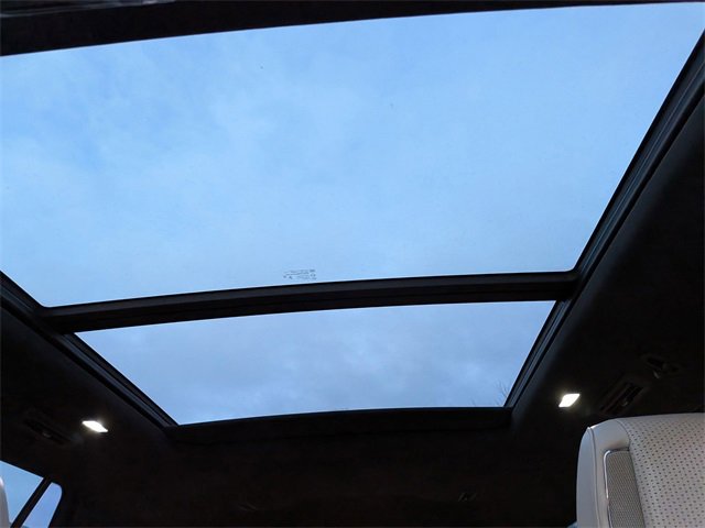 Certified 2023 Cadillac Escalade Premium Luxury w/ Performance Package image 19