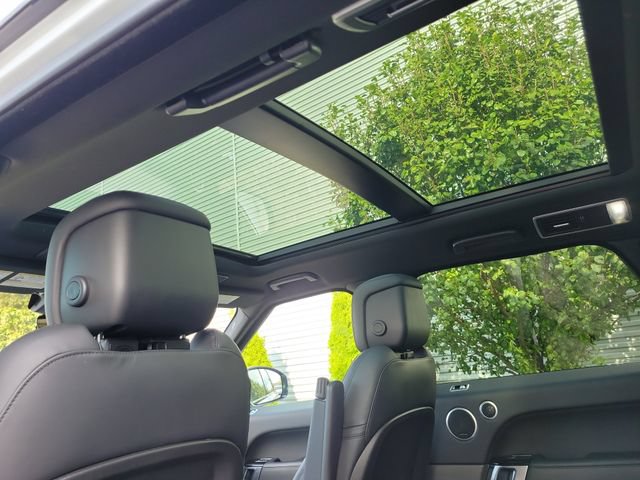 Used 2021 Land Rover Range Rover Sport HSE Silver Edition AWD/4WD image 13