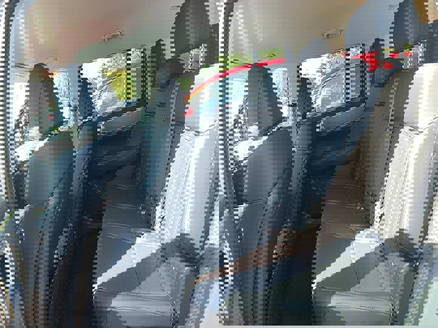 Used 2025 Hyundai Santa Fe SEL image 12