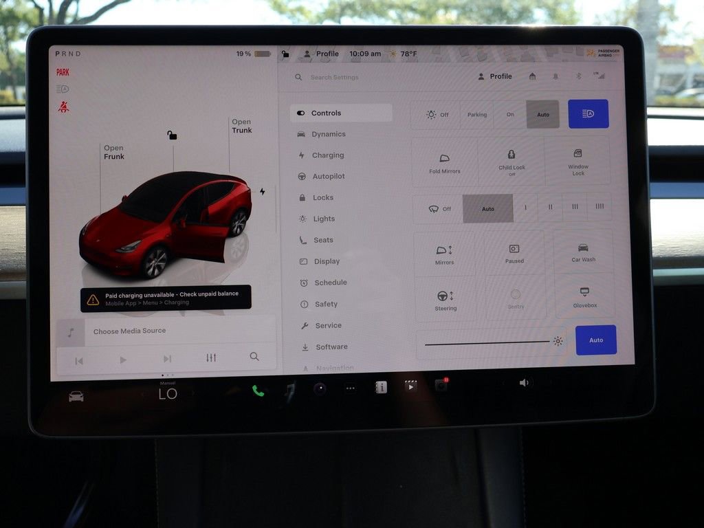 Used 2022 Tesla Model Y Long Range image 47