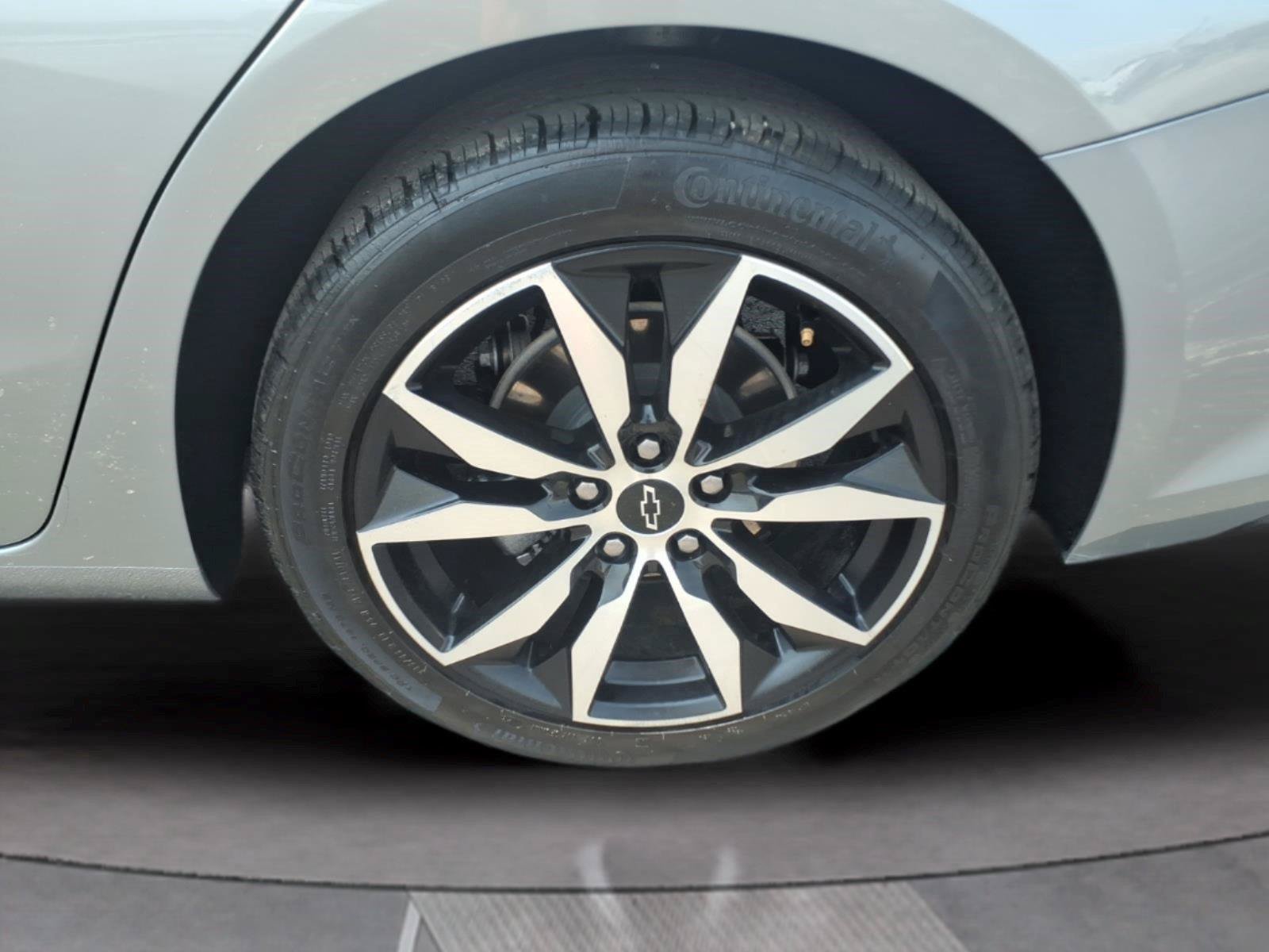 Used 2024 Chevrolet Malibu RS FWD image 12