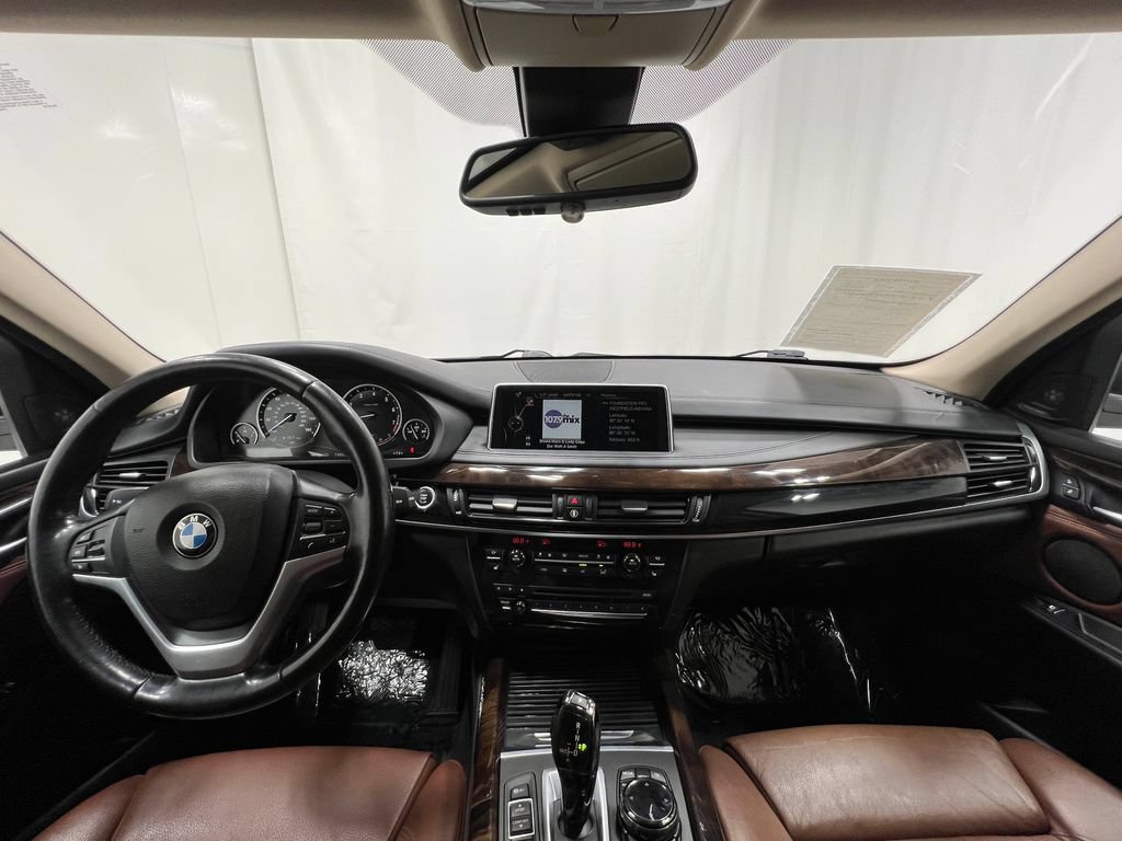 Used 2015 BMW X5 xDrive50i AWD/4WD image 21
