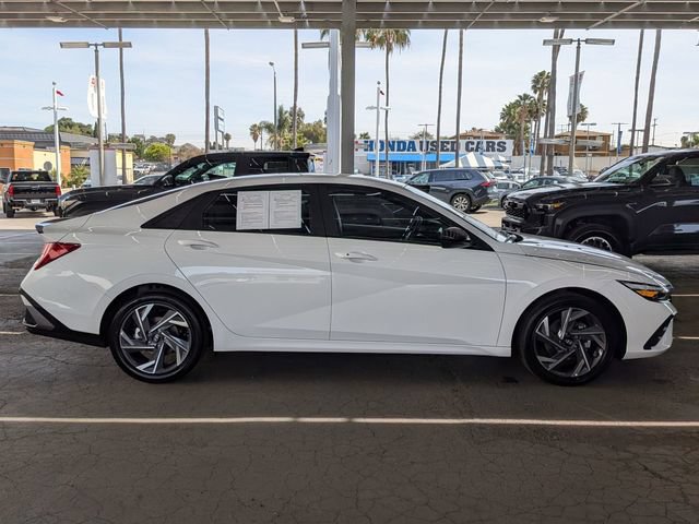 Used 2025 Hyundai Elantra SEL FWD image 5
