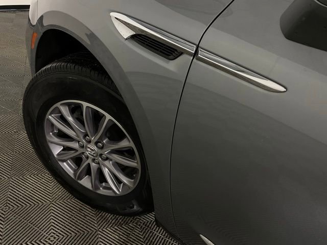 Used 2024 Buick Enclave Essence image 40