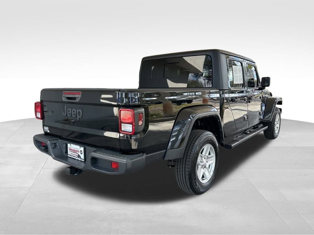 Used 2023 Jeep Gladiator Sport image 3