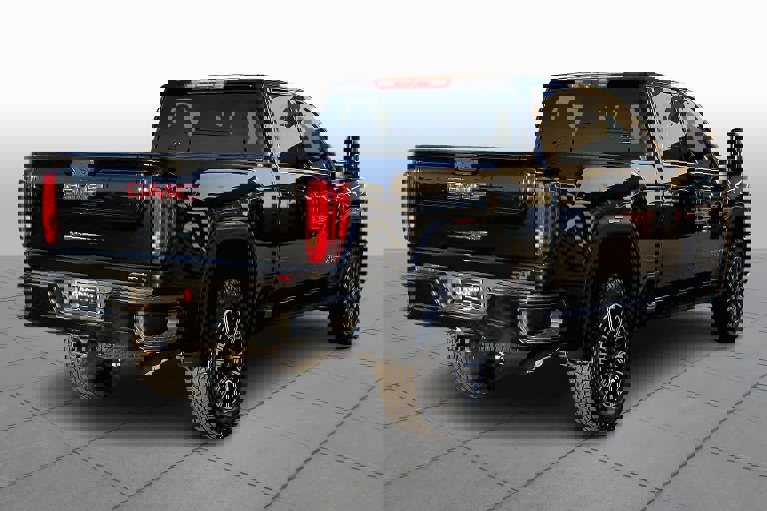 Used 2022 GMC Sierra 2500 AT4 w/ Gooseneck/5TH Wheel Package image 12