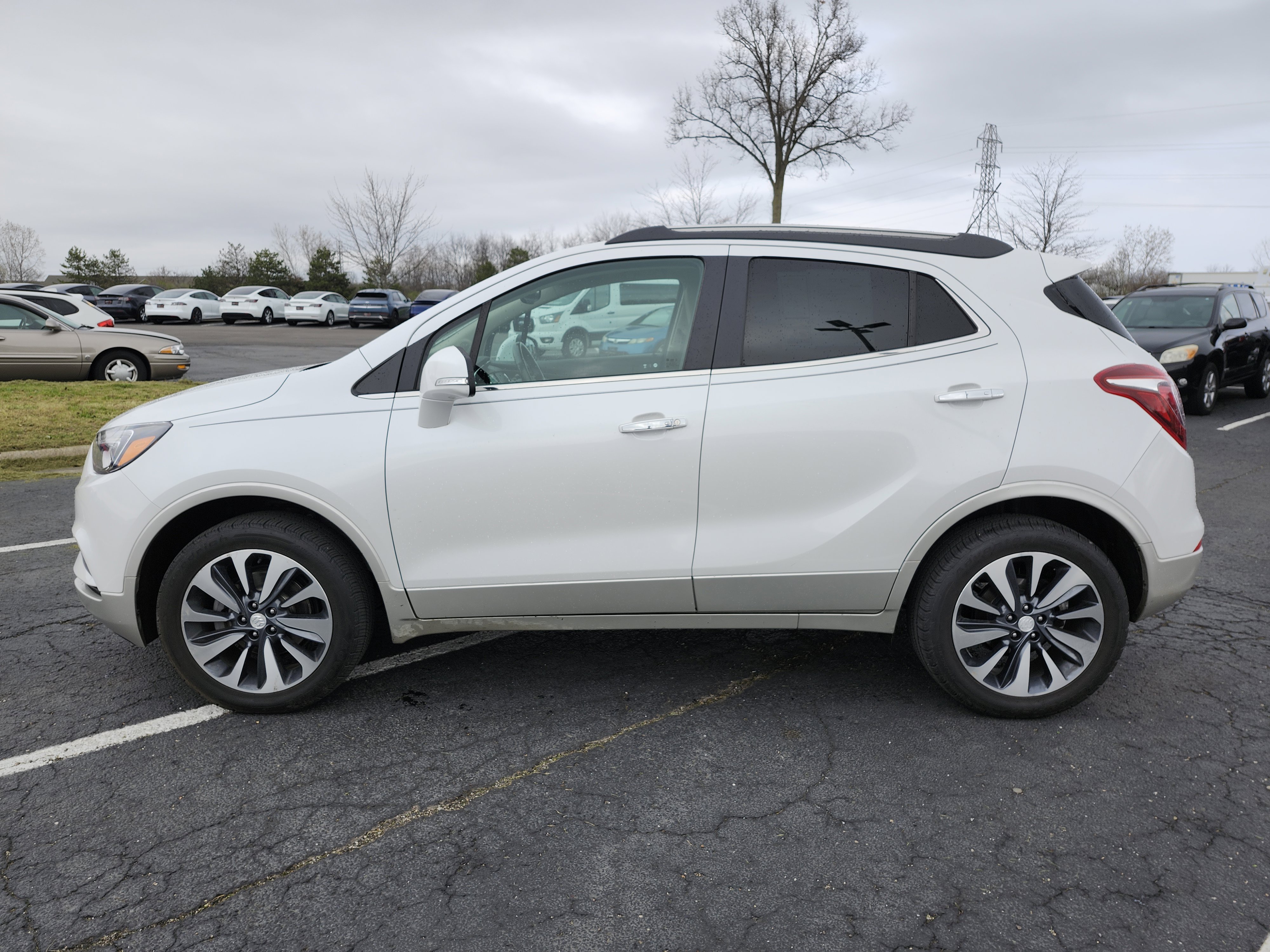 Used 2020 Buick Encore Essence AWD/4WD image 13